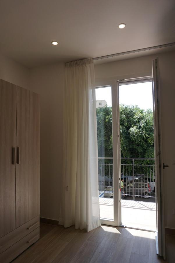 Azzisa Holidays Suite Palerme Extérieur photo